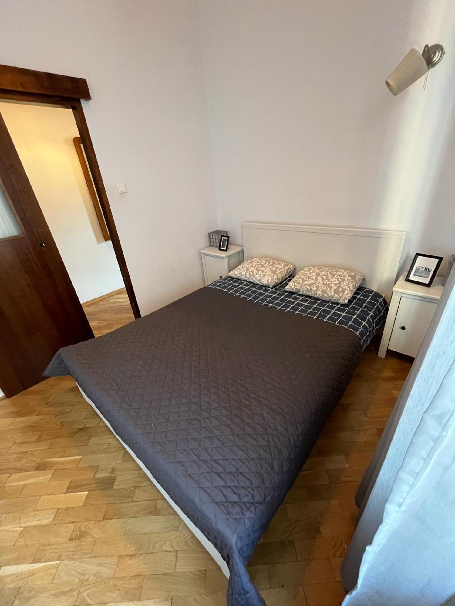 Downtown Apartment B Krasków Εξωτερικό φωτογραφία